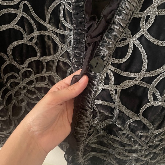 VTG CHICO Grey Metallic floral JACKET Blazer Bohemian Ruffle Artisan Sz 2 - Picture 3 of 11